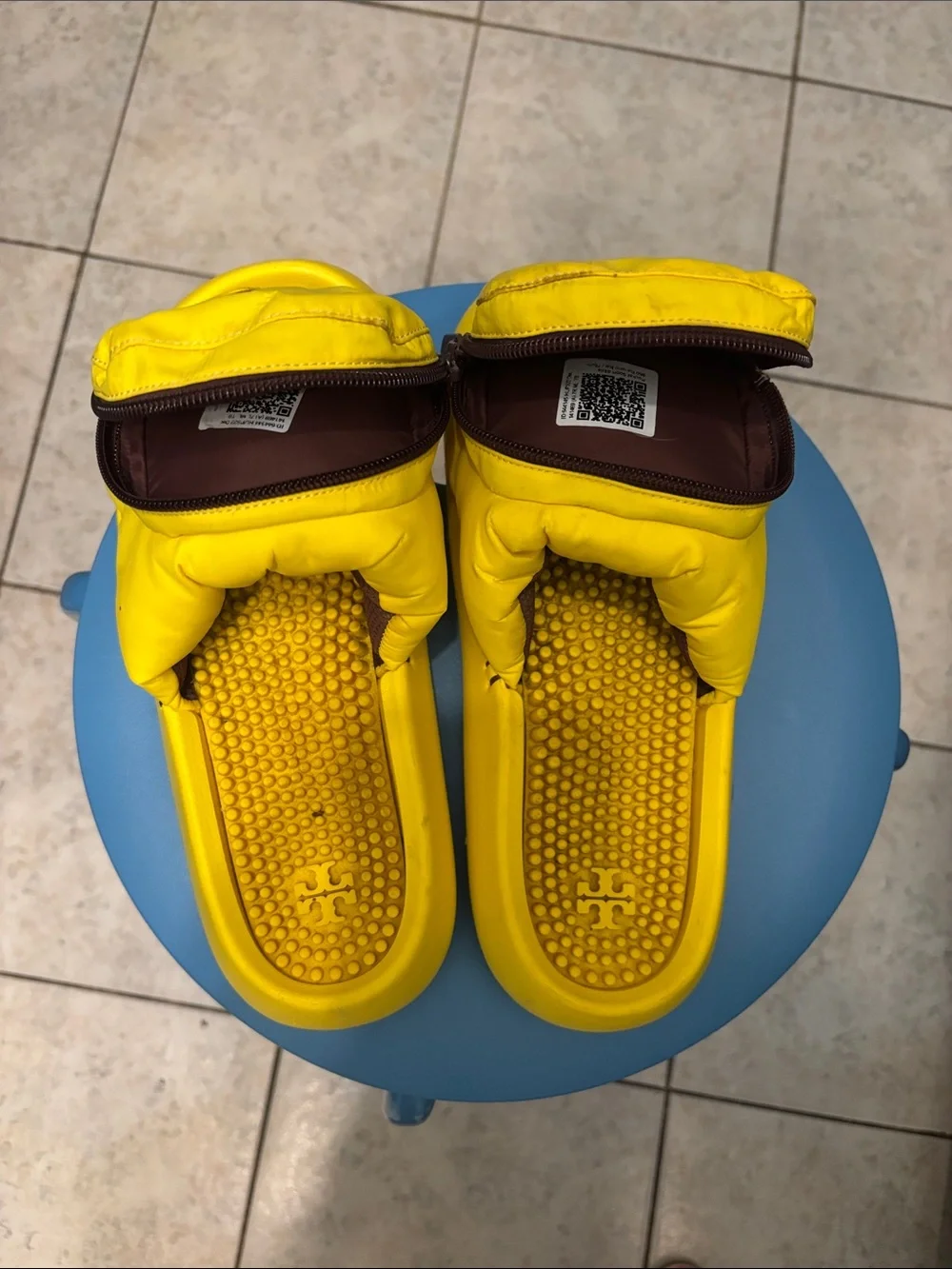 Tory Burch Pocket Sport Slide in Banana Ice/Plum, size 7 RARE
